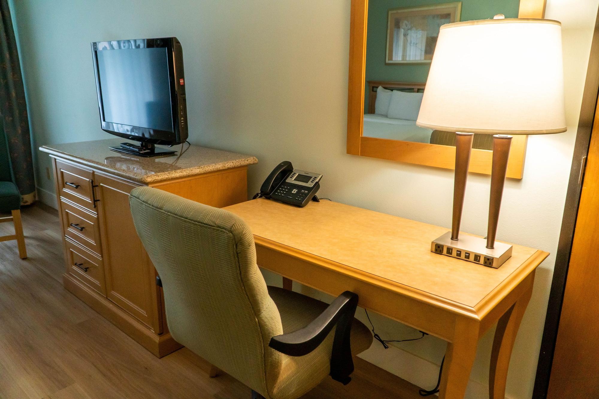 Piccadilly Hotel Fresno