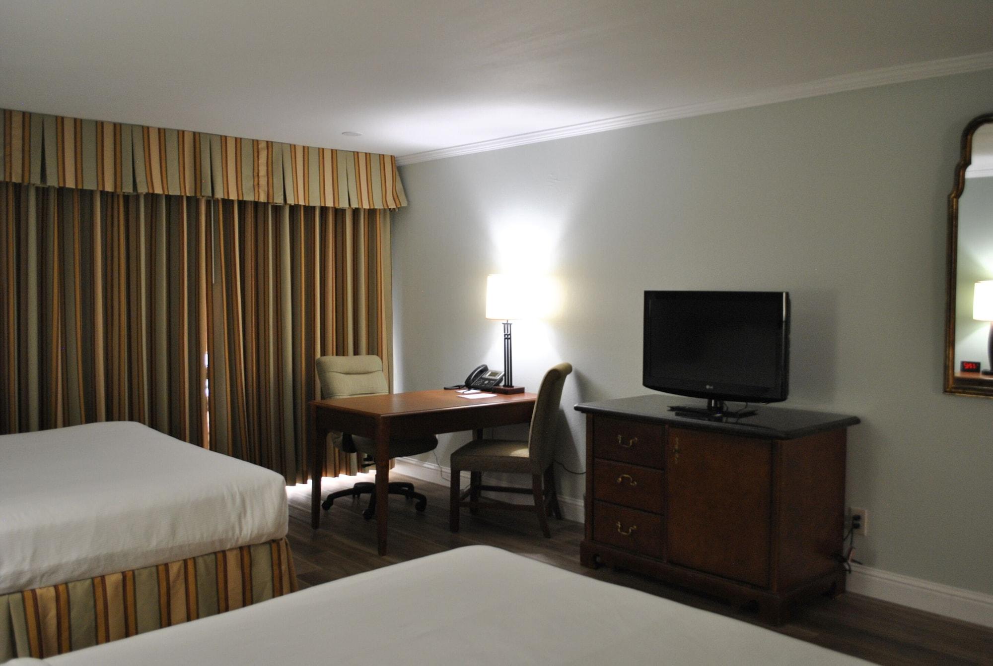 Piccadilly Hotel Fresno